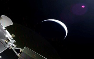 Tàu vũ trụ Orion rời quỹ đạo trái đất, hướng đến mặt trăng