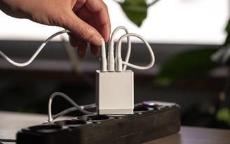 Các thiết bị nên rút điện trước khi rời nhà đi du lịch