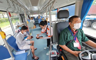 Mong đợi xe buýt miễn phí, chất lượng, đúng giờ