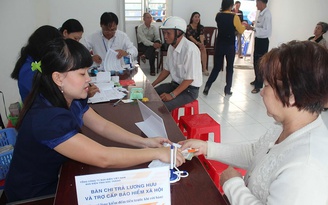 Lo ngại lương hưu thấp khi chỉ đóng BHXH 15 năm