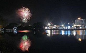 Cà Mau: Bắn pháo hoa và khởi công loạt dự án trăm tỉ dịp 30.4