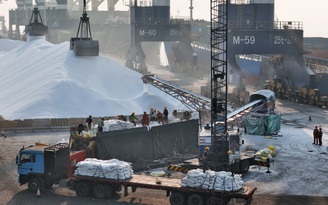 Vì sao chiến sự Trung Đông đẩy giá phân bón tăng?