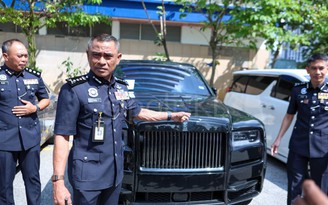Malaysia bắt cảnh sát chuyên cướp người nước ngoài giàu có