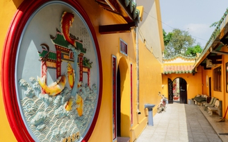 Ngôi chùa gần 500 năm tuổi ở Vĩnh Long, đẹp như 'bảo tàng mỹ thuật'