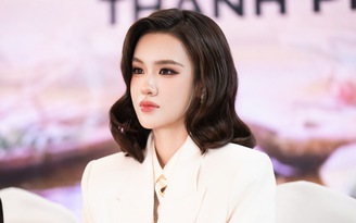 Nàng hậu Việt lên chức giám đốc ở tuổi 23