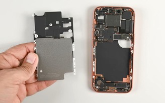 Lý do Apple chưa đưa pin Silicon-Carbon lên iPhone?