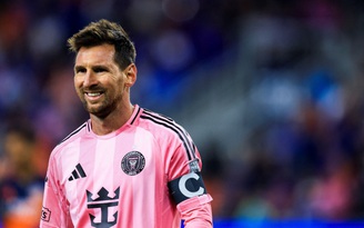 Tranh cãi Messi bị ‘cướp’ bàn thắng trong cuộc đua với Ronaldo đến World Cup