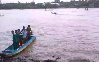 Vợ chồng giáo viên bị nạn khi đi vuông tôm: Tìm thấy thi thể người chồng