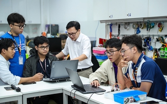 Muốn vươn lên, Việt Nam phải tái định nghĩa đại học