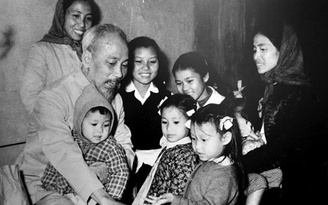 Về một con người 'nâng niu tất cả chỉ quên mình'