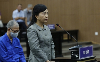 Bà Nguyễn Thị Kim Tiến thừa nhận cầm tiền cấp dưới đưa nhưng 'không gợi ý'