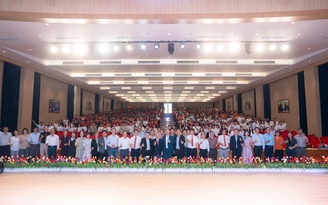 HUTECH tạo bệ phóng nghiên cứu trẻ, hướng tới đại học đổi mới sáng tạo