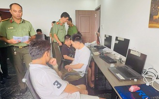 Công an TP.HCM bắt quả tang 85 người Trung Quốc thuê khách sạn để lừa đảo công nghệ cao