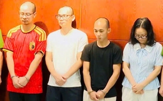 Khởi tố 4 người buôn lậu xe điện 3 bánh Trung Quốc