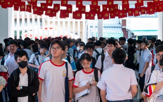 Trường Phổ thông Năng khiếu 1 'chọi' 8, thí sinh thấy phần thi nào khó nhất?