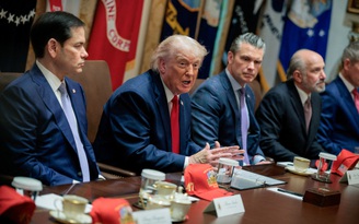 Ông Trump thông báo dỡ phong tỏa hải quân, vạch lằn ranh đỏ với Iran
