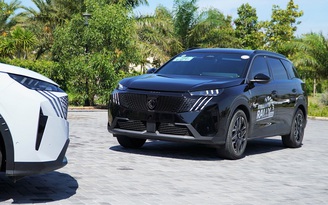 Giá gần 1,4 tỉ Peugeot 5008 mới có gì cạnh tranh ở nhóm SUV, crossover gia đình?