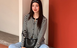 Khi cardigan mỏng trở thành 'trợ thủ' chống nắng đầy phong cách