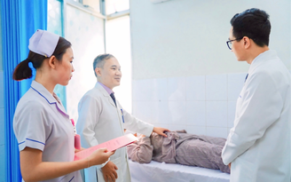 Cố nén cơn đau lúc nửa đêm, nam sinh 14 tuổi ở TP.HCM suýt mất tinh hoàn