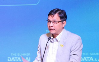 Chủ tịch Hội Tin học TP.HCM: 'Trí tuệ nhân tạo không đến để thay thế con người'