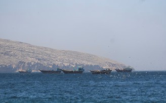 Eo biển Hormuz trong tình thế Mỹ - Iran nhùng nhằng