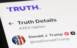 Công ty của ông Trump báo lỗ 400 triệu USD