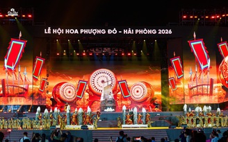 Lễ hội Hoa phượng đỏ bùng nổ, hút 10.000 khán giả