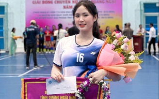 Cô gái được gọi là 'hoa khôi bóng chuyền'
