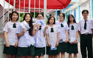Thức trắng đêm ôn bài, sợ ngủ quên: Những nỗi lo của thí sinh trước giờ G