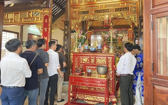 Trăm năm đất tổ kim hoàn: Lễ giỗ tổ nghề 'nâng cấp' thành lễ hội?