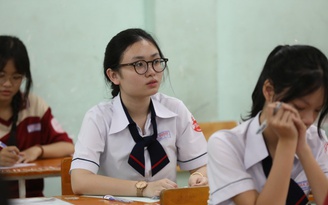 'Những chiếc lá' của Nguyễn Đình Thi bất ngờ với thí sinh thi tốt nghiệp THPT 2026