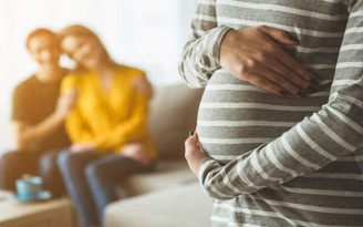 Khởi tố đối tượng môi giới mang thai hộ
