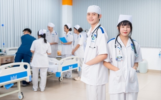 Học điều dưỡng tại HUTECH: Tăng cường thực hành lâm sàng, học bổng 30% học phí