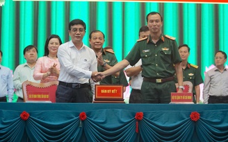 Bộ Tư lệnh TP.HCM ký quy chế phối hợp tuyên truyền với các cơ quan báo chí