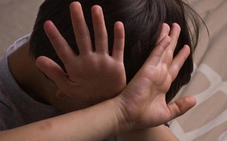 Mẹ kế bị tạm giữ trong vụ bé trai 11 tuổi tử vong là giáo viên mầm non