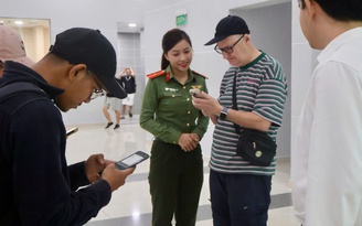 Gần 2.000 khách nước ngoài trải nghiệm 'nhập cảnh thông minh' ở sân bay Phú Quốc