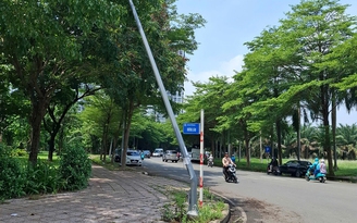 Trụ đèn bị nghiêng