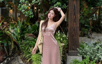 Váy dài hai dây, sức hút vượt thời gian của quý cô hiện đại Váy dài hai dây, sức hút vượt thời gian của quý cô hiện đại