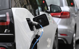 Công nghệ mới rút ngắn thời gian sạc xe điện
