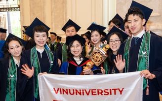 47 bác sĩ đầu tiên tốt nghiệp chương trình y khoa chuẩn Mỹ