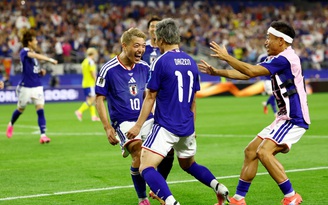 Cầu thủ Nhật Bản gây sốc cho đội tuyển Brazil, HLV Ancelotti kêu gọi bình tĩnh: ‘Chiêu trò tâm lý đấy’