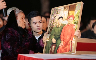 Chàng trai trẻ và hành trình tô màu ký ức