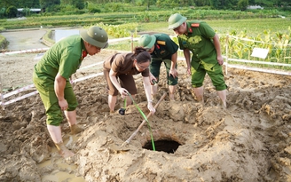 'Hố tử thần' sâu 5 m xuất hiện ở Cao Bằng, chuyên gia cảnh báo gì?
