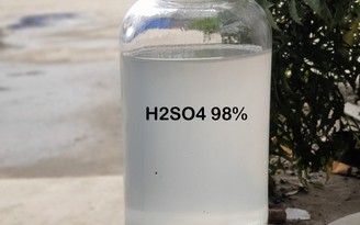 Truy tìm hung thủ tạt a xít vào mặt người phụ nữ lúc rạng sáng