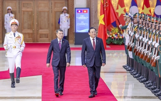 Thủ tướng Lê Minh Hưng chủ trì lễ đón chính thức Thủ tướng Lào Sonexay Siphandone