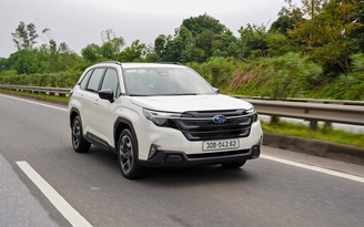 Người dùng Việt lo ngại Subaru Forester lỗi cửa sổ trời, hãng xe Nhật Bản lên tiếng