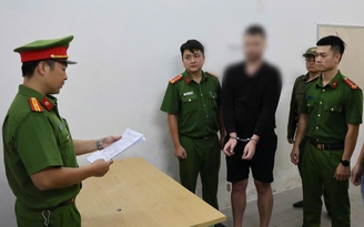 Đà Nẵng: Khởi tố người nước ngoài đập phá quán cà phê gây thiệt hại hơn 380 triệu đồng
