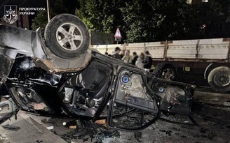 Ukraine điều tra hình sự vụ đám đông tấn công xe tuyển quân