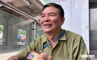 Hà Nội chuyển đổi số với xe buýt: Vì sao nhiều người cao tuổi 'gặp khó'?