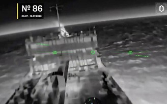 Chiến sự Ukraine ngày 1.599: Loạt tàu dầu Nga trúng đòn UAV